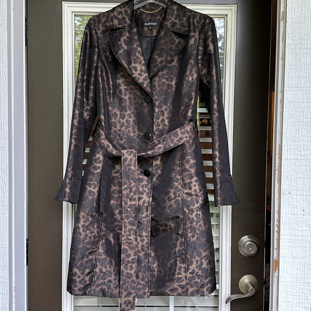 Ellen Tracy lightweight raincoat